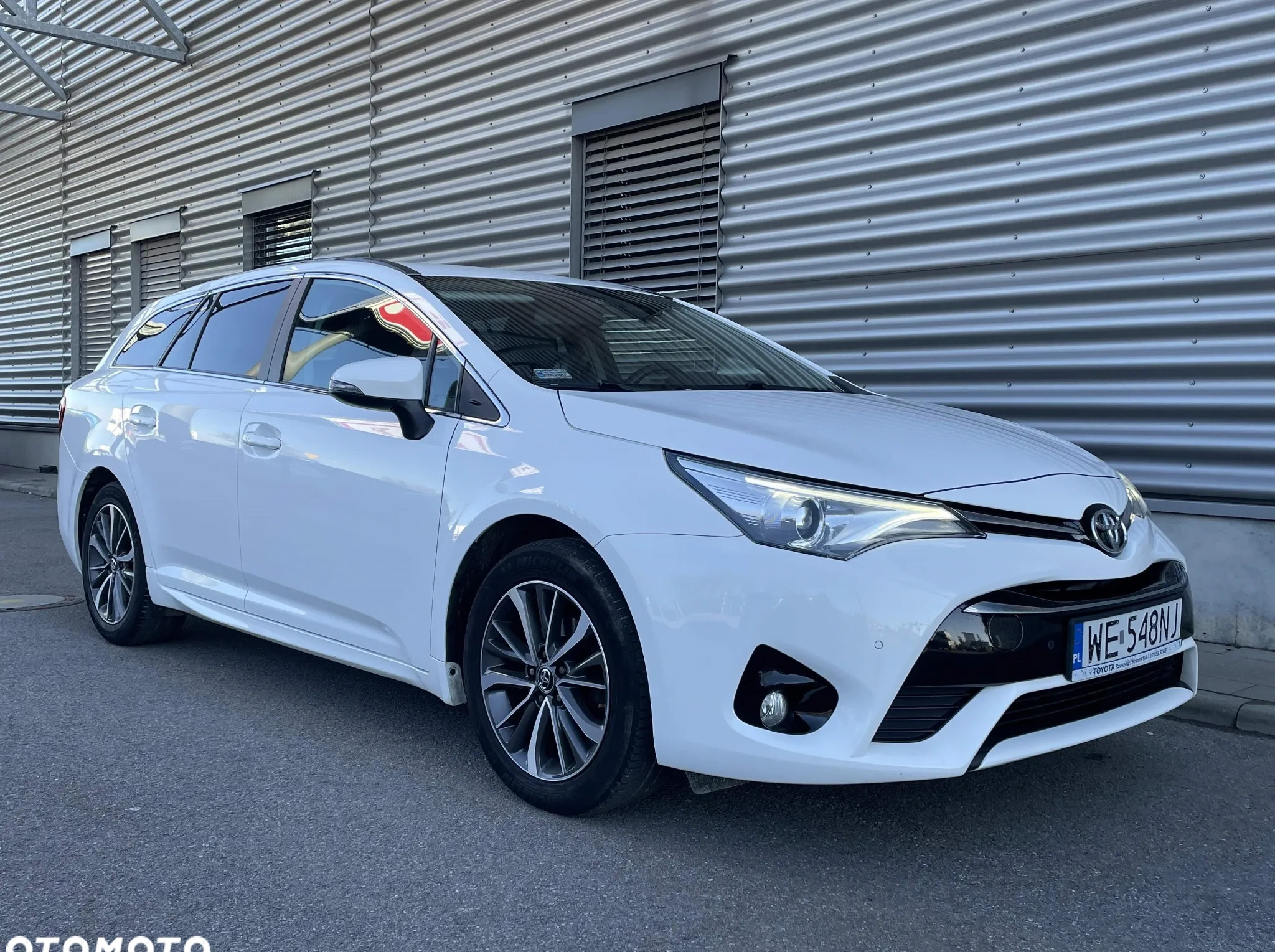 Toyota Avensis cena 80500 przebieg: 88000, rok produkcji 2016 z Rzeszów małe 781